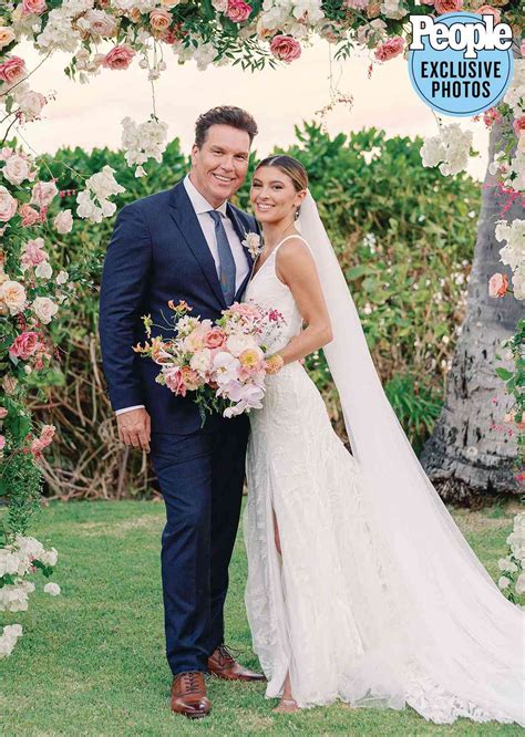 Dane Cook Marries Kelsi Taylor in Hawaii Wedding Ceremony ...